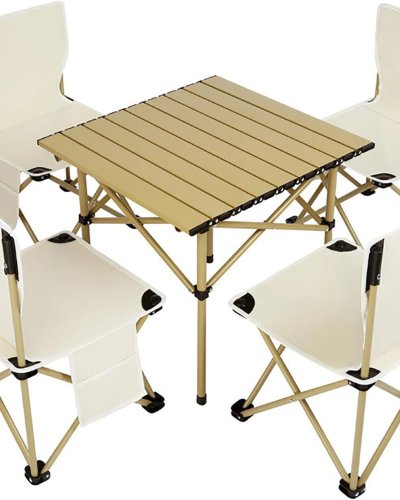 Qatlanan masa ve stullar